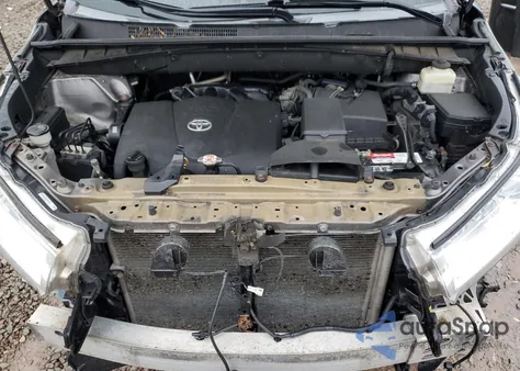 2018 Toyota Highlander Se из США, поврежденный, VIN 5TDJZRFH2JS487812